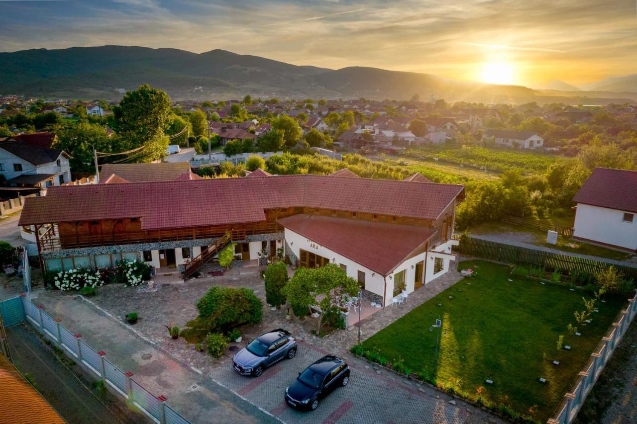 Pensiunea Ara Alba Iulia Exterior photo